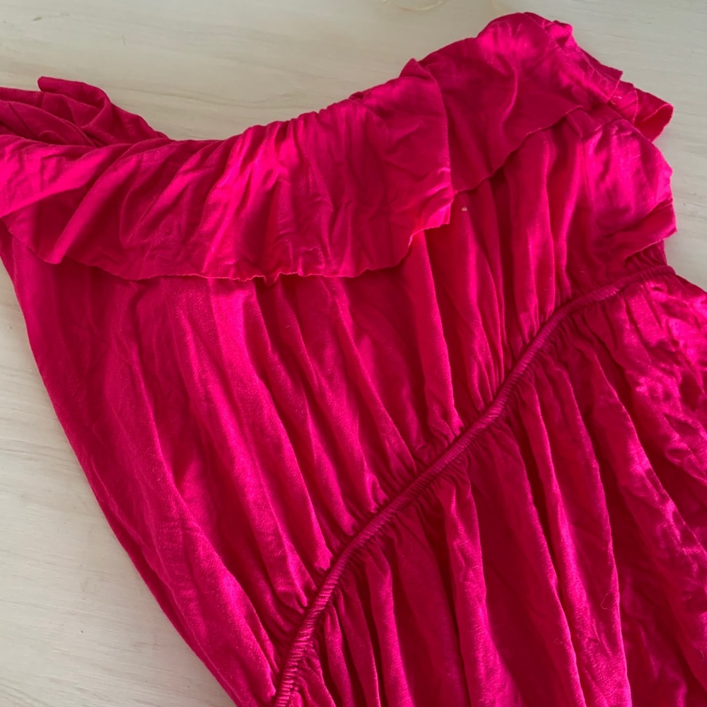 ๐ Host Pick ๐ Womenโs Daytrip One-Shoulder Dress - Picture 6 of 7